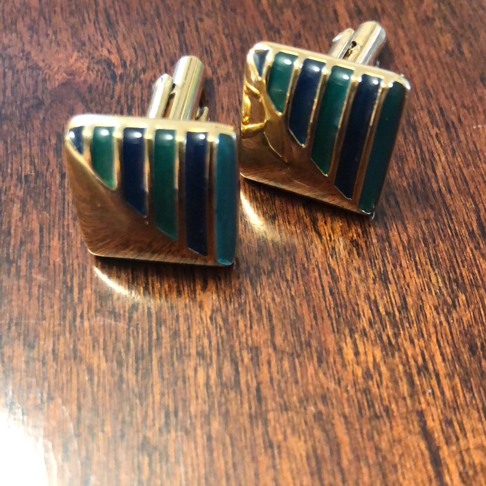 Gorgeous Pierre Cardin Cuff Links - Picture 2 of 7